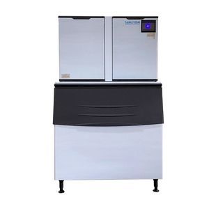 máquina de gelo em cubos em cubos