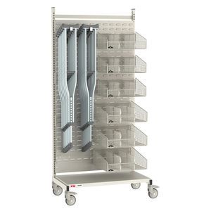 painel ranhurado com caixas bin