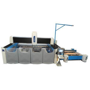 centro de usinagem CNC de 4 eixos 1