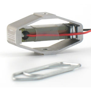 atuador piezoelétrico linear