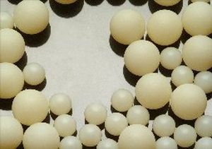 esfera em material plástico