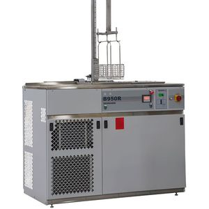 máquina de limpeza com solvente