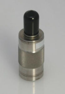 acelerômetro triaxial / IEPE / de pequenas dimensões / de corrente constante