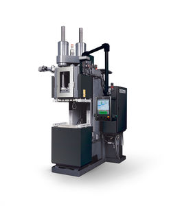 máquina injetora vertical