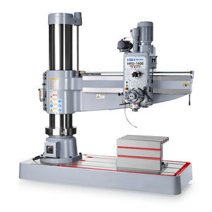 máquina de furação radial