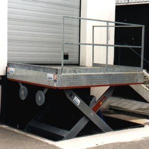 mesa elevatória tipo tesoura