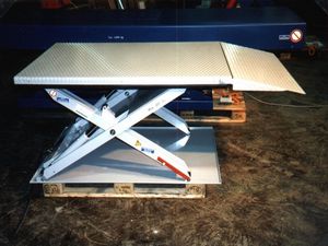 mesa elevatória tipo tesoura