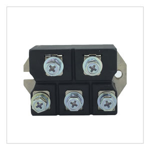 字体:alimentação elétrica CA/CC