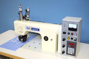 máquina de costura ultrassônica