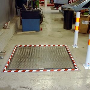 portas com dobradiças