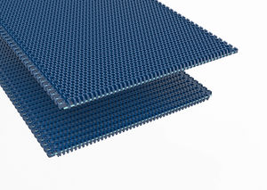 correia transportadora em material plástico