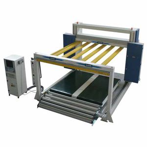 máquina de corte com lâmina dentada