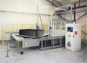 máquina de corte com serra de fita