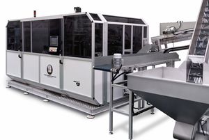 Máquina de estiramento e sopro