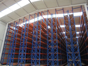 estante industrial para armazém