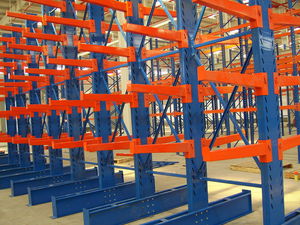 estante cantilever