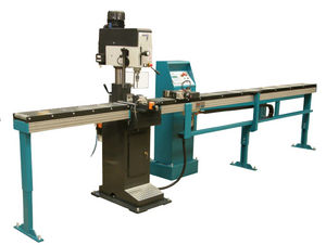 máquina de furação CNC