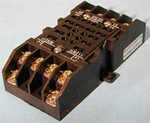 Suporte deRelédeuporteQuadrado