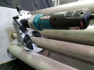 máquina de corte com faca rotativa