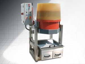 máquina de acabamento de rebarbagem