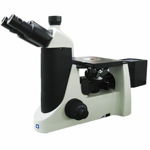 microscópio para análises