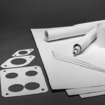 Material refratário de isolamento térmico