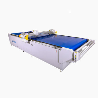 Máquina de corte com faca rotativa