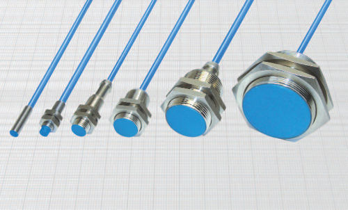 Sensor de proximidade indutivo - DC8/4300 - BDC ELECTRONIC S.r.l. - cilíndrico / M30 / M18