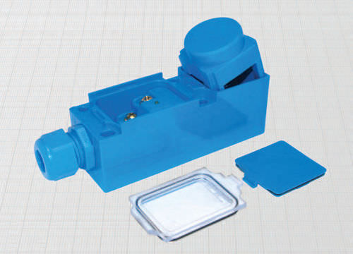 Sensor de proximidade capacitivo - BKSP/4729KS - BDC ELECTRONIC S.r.l. - eletromagnético / retangular / bloco de terminais