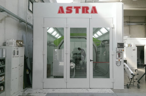 Cabine de pintura fechada - 4 series - ASTRA - para veículos / com filtro / automática