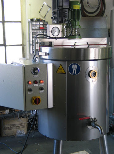 Tanque aquecedor - Will & Hahnenstein GmbH - metálico / com agitador / vertical