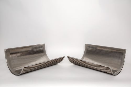 Peneira de tela metálica de seção trapezoidal arqueada - Trislot n.v.