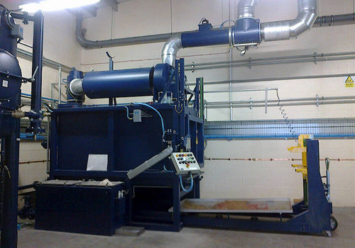 Máquina de limpeza à prova de explosão - 300 - D.W. Renzmann Apparatebau - com solvente / por aspersão / automática