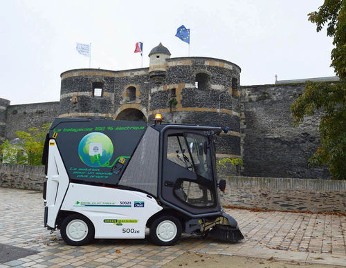 Varredeira para montagem em veículo - 500 ZE (GM5) - CMAR - elétrica / para ambiente externo / de folhas