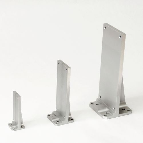 Suporte angular de fixação - Vertikalhalter VH2304 - VH4808 - VH7312 - MM Engineering GmbH - em aço / vertical