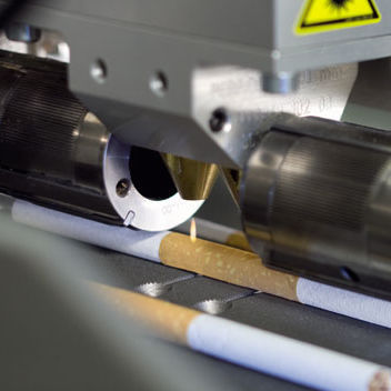 Máquina perfuradora para a indústria do tabaco - HAUNI Laserport - Körber Technologies GmbH - por laser