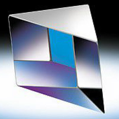 Prisma triangular - #83-3 series - Edmund Industrial Optics - em sílica fundida