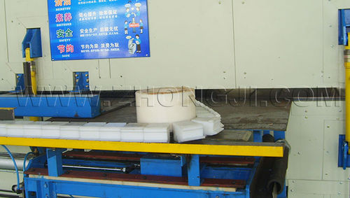 Máquina de moldagem tipo carrossel - EPSBC4000/L / 5000/L / 6000/L - Shanghai Zhongji Machinery Co.ltd - automática / de alta performance
