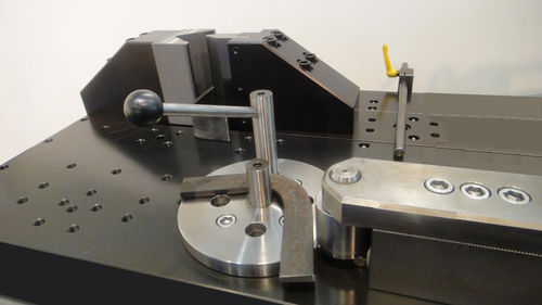 Prensa hidráulica - XM-30 - Gelber-Bieger GmbH - de endireitamento / de laminação / para perfis