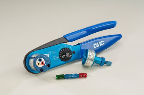 Ferramenta de crimpagem manual - AF8 - Daniels Manufacturing Corporation - para fio
