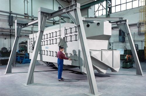 Peneira para a indústria da madeira - JUMBO - ALLGAIER PROCESS TECHNOLOGY - para a indústria / vibratória linear / para produtos a granel