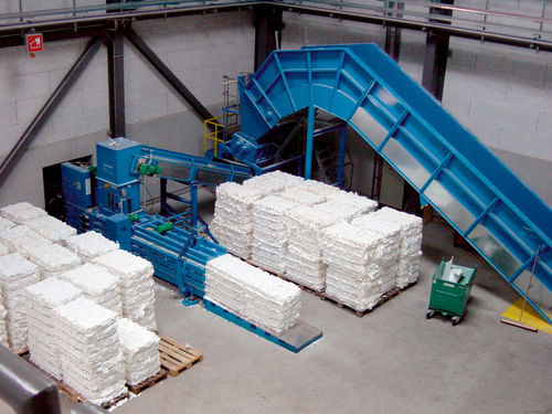Prensa enfardadeira para papelão - VK 3008 - HSM GmbH + Co. KG - para papel / para plástico / horizontal