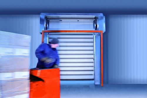 Porta de enrolar - EFA-SST®-TK-100 - EFAFLEX Tor- und Sicherheitssysteme GmbH & Co. KG - industrial / para câmara frigorífica / rápida