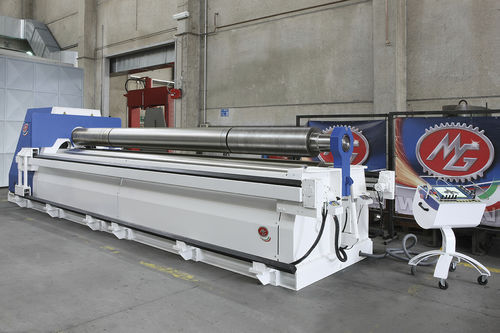 Calandra de 4 rolos - M6008D - MG S.R.L. - hidráulica / automática / CNC