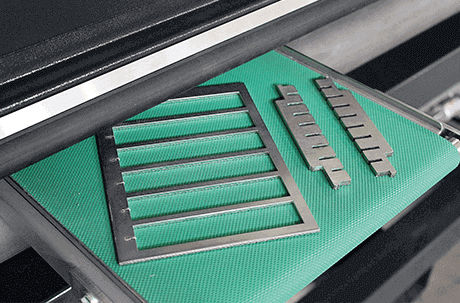 Transportador de esteira - Wöhler Brush Tech GmbH - automático / para peças pequenas / para a indústria metalúrgica