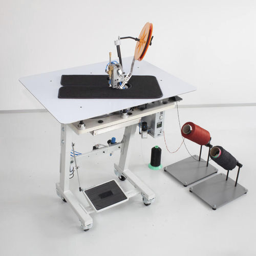 Máquina para orlar carpetes de ponto overlock - TITAN 4500AHC - Vandewiele - de 1 agulha / de 2 fios / fixa