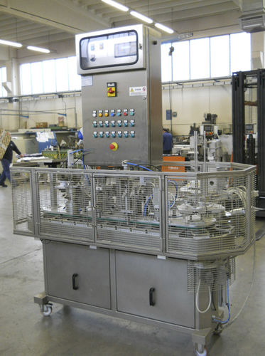 Envasadora automática - B.S. SRL - de bandejas / de copos / para produtos alimentares