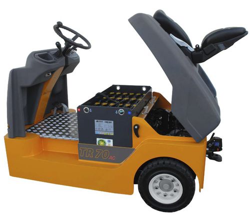 Trator elétrico - TR 70 ac - OMG S.p.A. - de 3 rodas / para operador sentado a bordo / rebocador