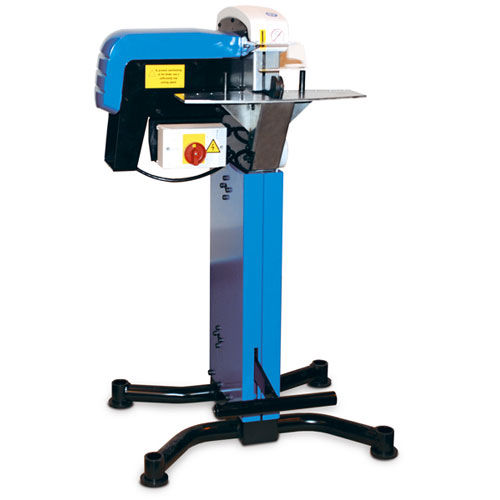Máquina de corte com faca rotativa - CM35 - Lillbacka Finn-Power - para metais / de mangueiras / para aplicações industriais
