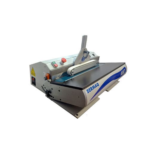 Máquina de polimento para alumínio - AMT - BERMAQ - para plásticos / para joalheria / industrial